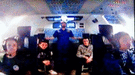 Asa Butterfield y sus compañeros de reparto en el rodaje de El juego de Ender