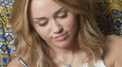 La directora de Bienvenido al mundo de LOL, con Miley Cyrus, piensa que Lionsgate no valora su película