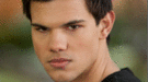 Taylor Lautner intenta defender la relación de Jacob con Renesmee en Amanecer: Parte 2