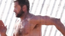 Hugh Jackman corre sin camiseta por el set de Lobezno