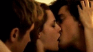 Kristen Stewart hace un trío con Garret Hedlund y Sam Riley en el nuevo tráiler de En el camino (On the Road)