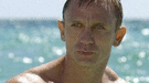 Pagan más de 50.000 euros por el bañador sin lavar de Daniel Craig en Casino Royale