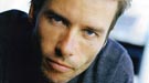 Guy Pearce en The well