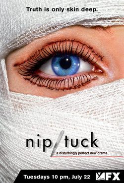 Cartel de Nip/Tuck, a golpe de bisturí