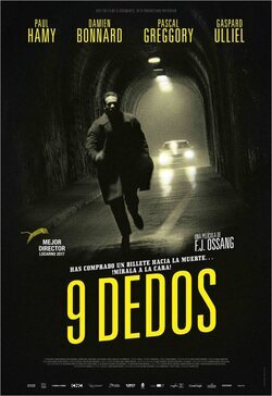 9 dedos