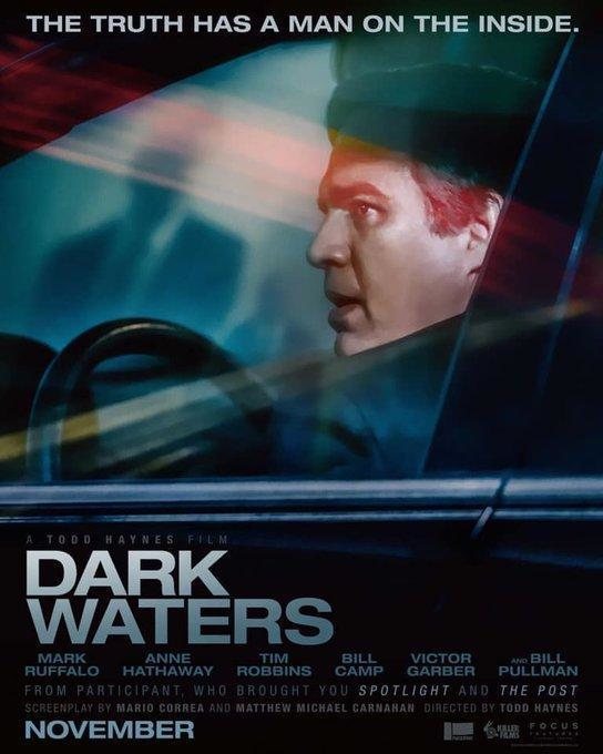 Cartel Dark Waters de 'Aguas oscuras'