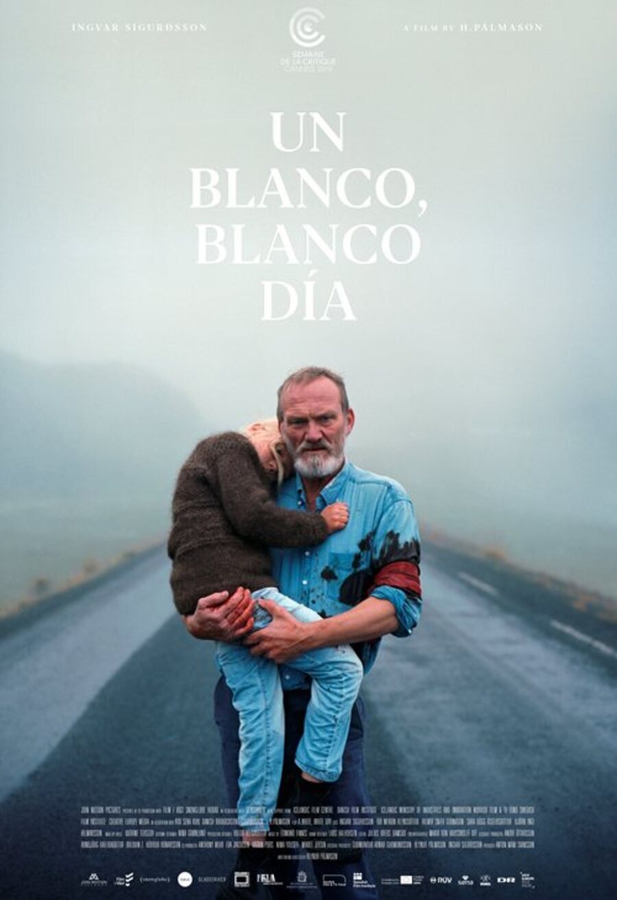Cartel de Un blanco, blanco día - España