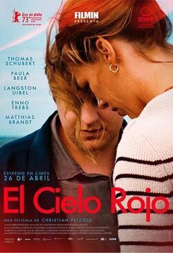 Cartel español 'El cielo rojo'