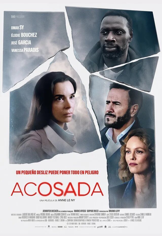 Cartel de Acosada - España