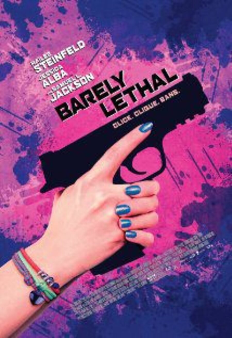 Cartel de Barely Lethal - Internacional