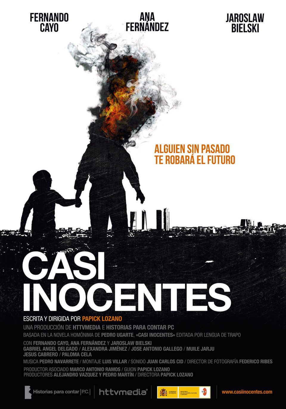 Cartel de Casi inocentes - España