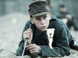 Land of Mine: Bajo la arena