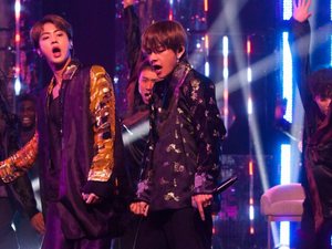 Burn the Stage: The Movie