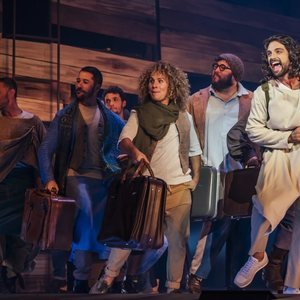 33 El Musical