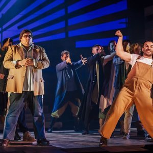 33 El Musical