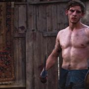 Jamie Bell con el pecho desnudo en 'La legión del águila'
