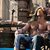 Bradley Cooper con el torso desnudo en una escena de 'El equipo A'