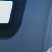 Benedict Cumberbatch duchándose en una escena eliminada de 'Star Trek: En la oscuridad'