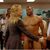 Cameron Diaz saluda al equipo 'Tiburones' en 'Un domingo cualquiera'