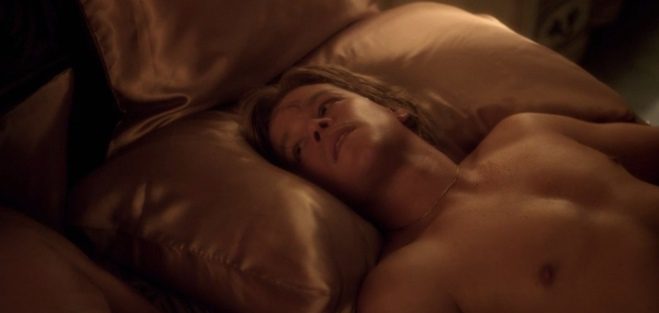Matt Damon desnudo en una escena de 'Behind the Candelabra'