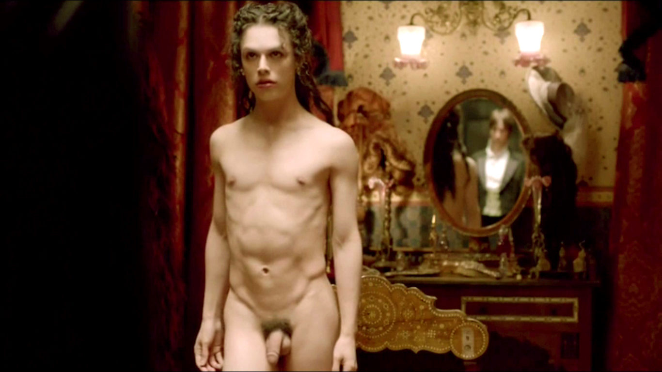Jonny Beauchamp desnudo muestra su pene en 'Penny Dreadful'