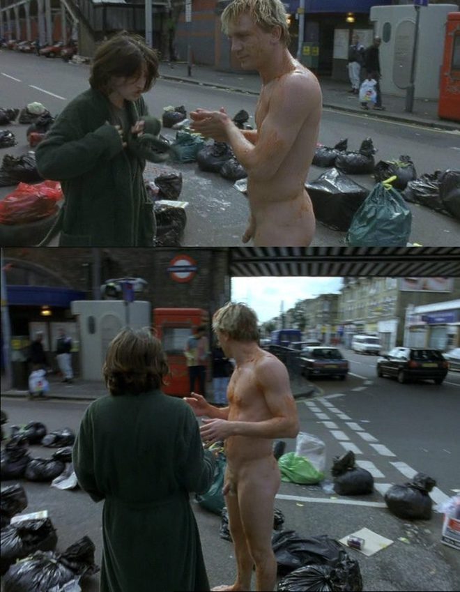 Daniel Craig desnudo en la calle en 'Some Voices'