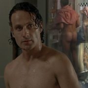 Andrew Lincoln desnudo integral mostrando su culo y pene en 'This Life'