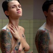 Ruby Rose desnuda en 'Orange is the new black'