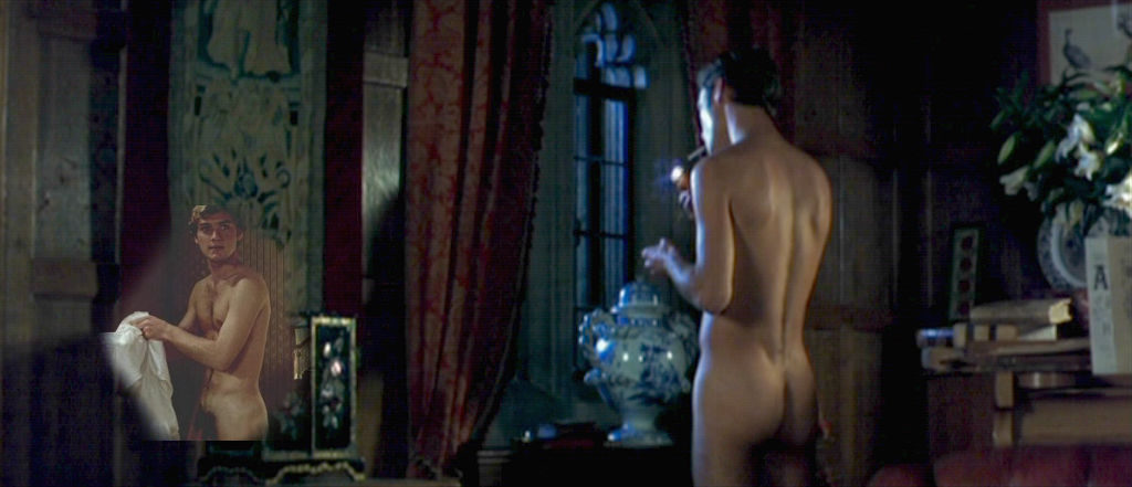 Jude Law desnudo integral enseña su pene y su culo en 'Wilde'