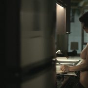 Amy Landecker desnuda integral en una escena de 'Transparent'