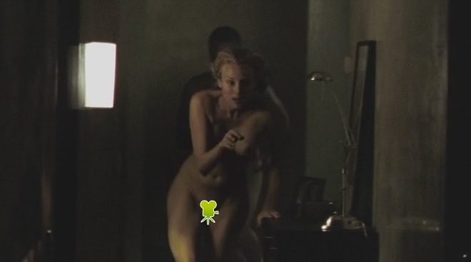 Diane Kruger corre desnuda en una escena del drama 'Inhale'
