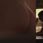 Miriam Leone totalmente desnuda en una escena sexual de '1992'
