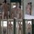 James Cerne totalmente desnudo enseña su pene en 'You're Killing Me'
