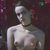 Jena Malone enseña las tetas en 'The Painted Lady'