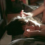 Ben Kingsley besa los pechos desnudos de Penélope Cruz en 'Elegy'