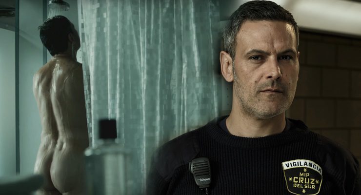 Roberto Enríquez desnudo en la serie 'Vis a vis'