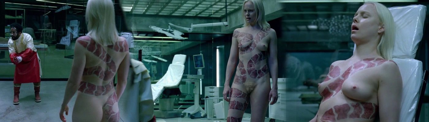 Ingrid Bolso Berdal desnuda integral en 'Westworld'