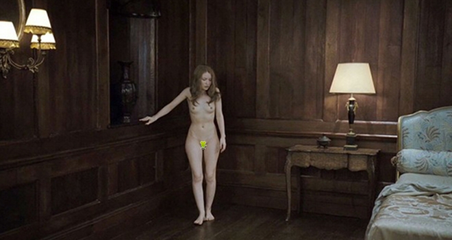 Emily Browning desnuda en una escena del drama 'Sleeping beauty'