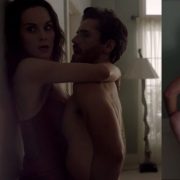 Juan Diego Botto enseña el culo en una escena sexual de 'Buena conducta'