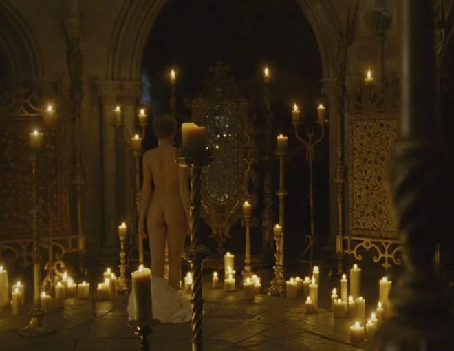Cate Blanchett muestra su culo en 'Elizabeth: La edad de oro'