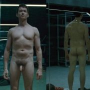 Simon Quarterman se muestra desnudo en 'Westworld'