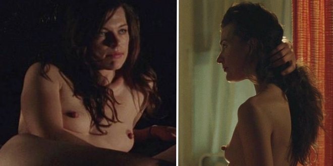 Milla Jovovich enseña sus pechos en 'Stone'