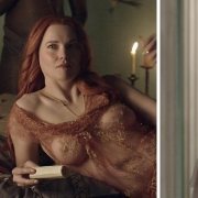 Lucy Lawless enseña sus pechos en 'Spartacus'
