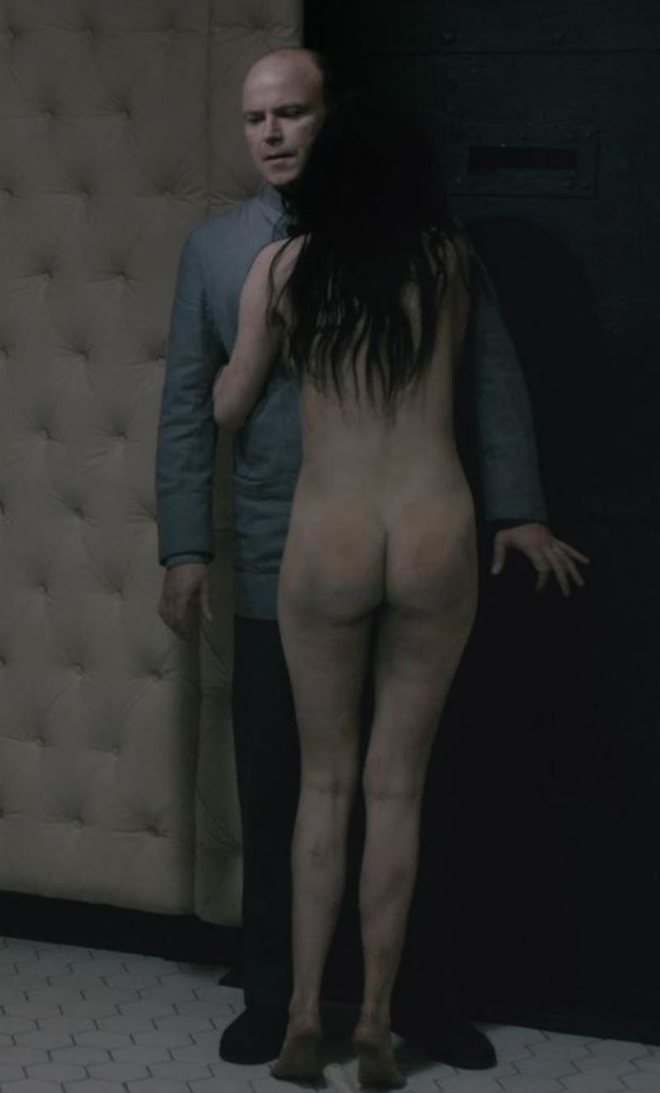 Eva Green enseña su trasero en 'Penny Dreadful'
