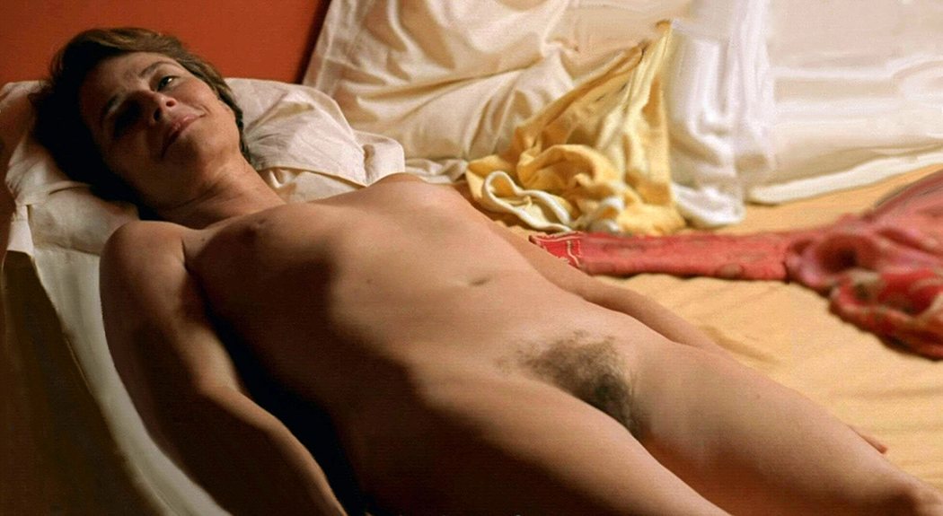 Charlotte Rampling, completamente desnuda, en 'Swimming Pool (La piscina)'