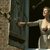 Karin Viard enseña las tetas en 'Week-ends'