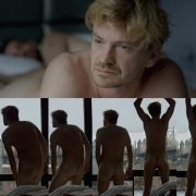 Guillermo Pfening, desnudo, enseña el culo y tiene sexo gay en 'Nadie nos mira'
