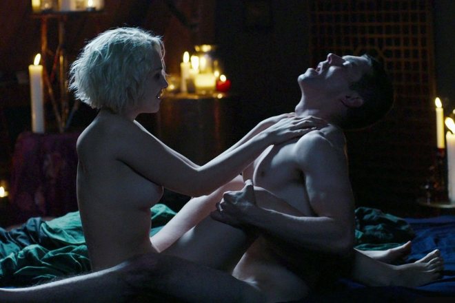 Max Riemelt y Tuppence Middleton, escena de sexo en 'Sense 8'