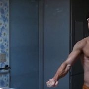 Mark Wahlberg con el torso desnudo en 'Boogie Nights'