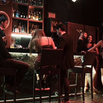 El Proxeneta. Paso corto, mala leche